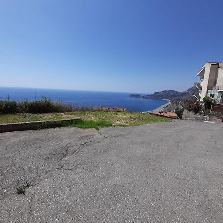 Nuova Casa Giulia Διαμέρισμα Letojanni Εξωτερικό φωτογραφία