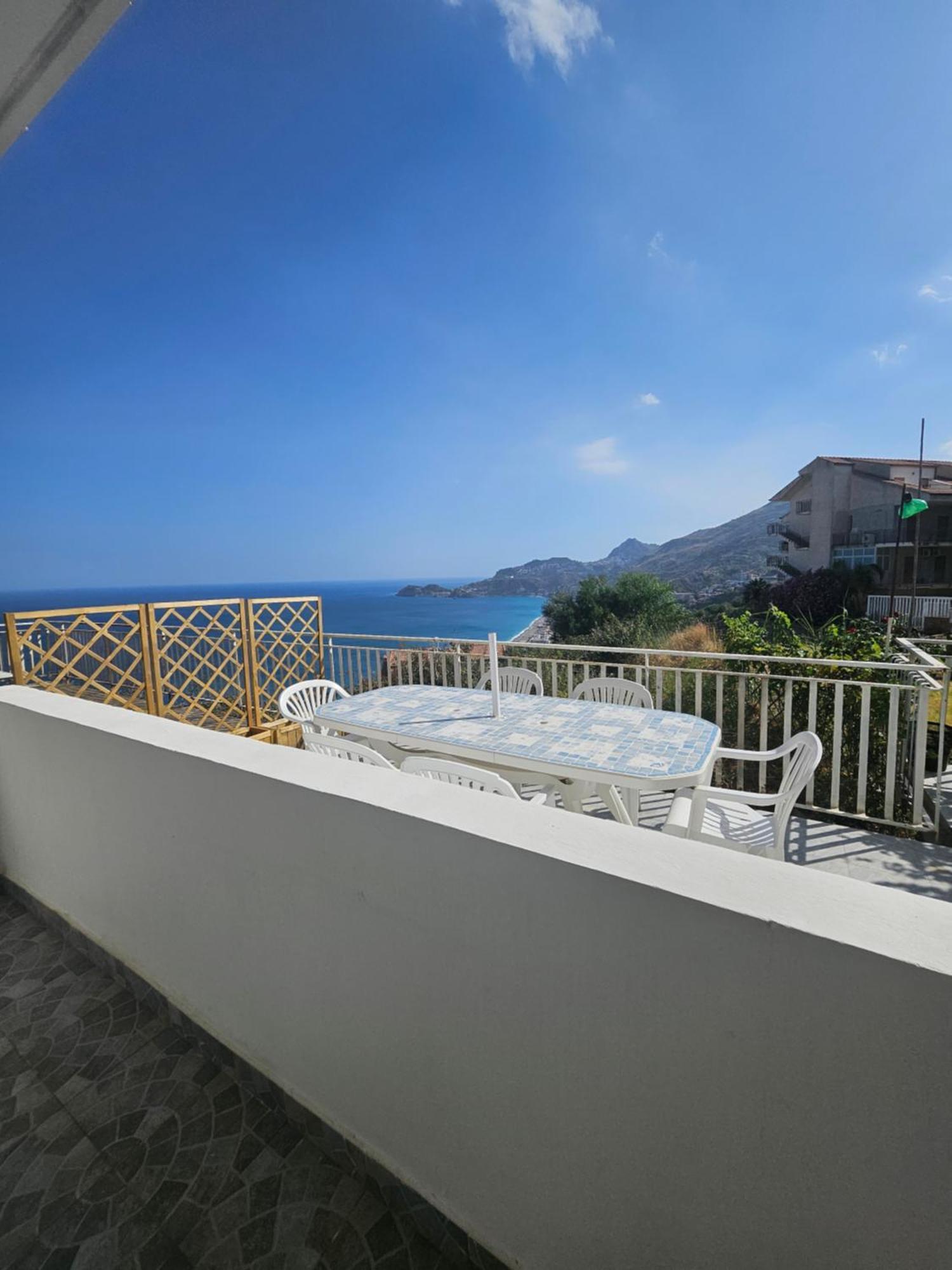 Nuova Casa Giulia Διαμέρισμα Letojanni Εξωτερικό φωτογραφία